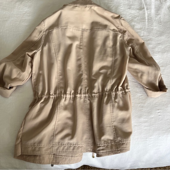 Calvin Klein tan zip up jacket - Picture 2 of 4